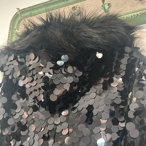 DOLLS KILL CLUB EXX STROBELIGHT HOODED DUSTER BLACK OVERSIZED SEQUIN FUR MEDIUM - Picture 9 of 9